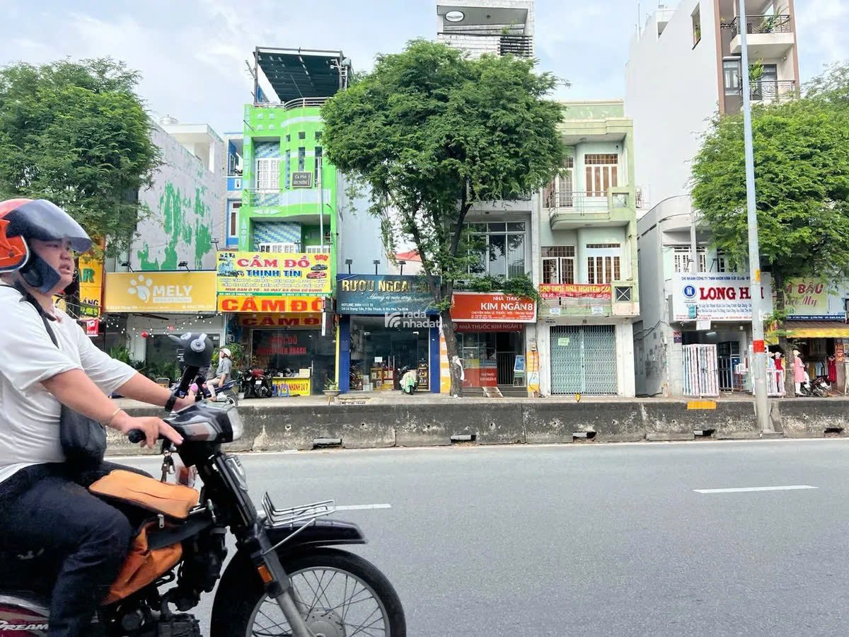 Mặt Tiền Lê Trọng Tấn, Dòng Tiền 20tr/Tháng, Vị Trí Vàng Kinh Doanh