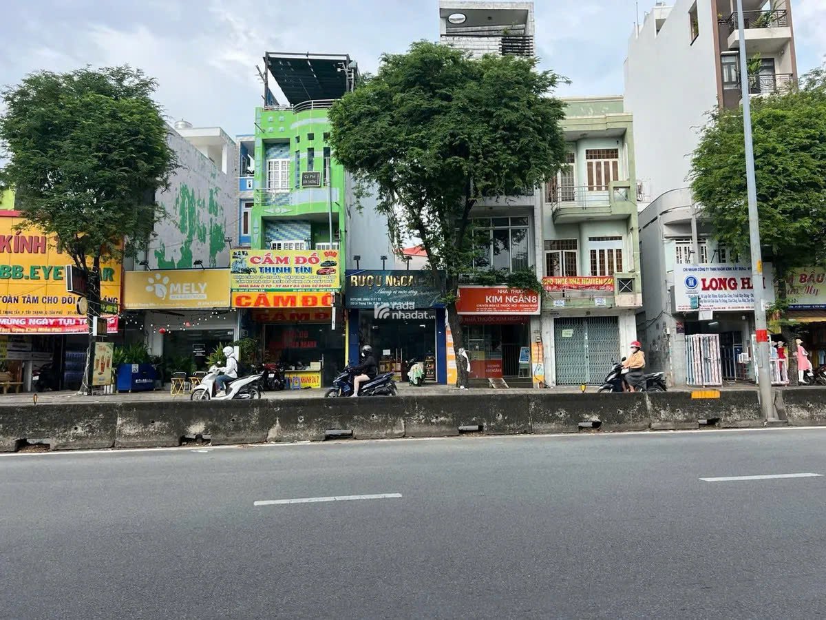 Mặt Tiền Lê Trọng Tấn, Dòng Tiền 20tr/Tháng, Vị Trí Vàng Kinh Doanh