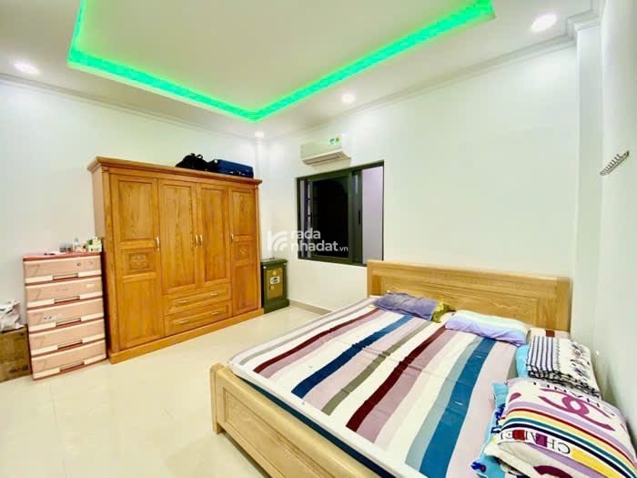  VƯỜN LÀI SUÝT 80M2 – HXH - ĐÚC BTCT 5 TẦNG – 5 PN – 6WC - HOÀN CÔNG ĐỦ – NỘI THẤT CAO CẤP