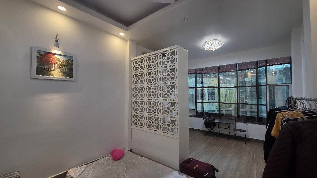 MẶT TIỀN Ở VÀ KINH DOANH ĐỈNH - 4 TẦNG - HUỲNH VĂN BÁNH - GIÁP QUẬN 3 - 18 TỶ