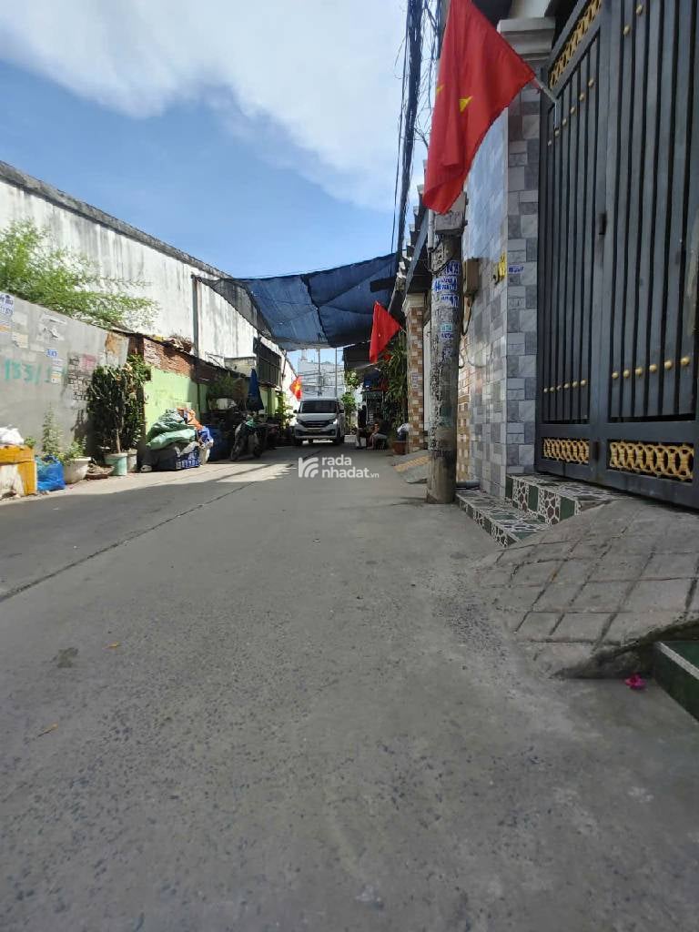 BÁN GẤP NHÀ 3 TẦNG MỚI ĐẸP - NGANG 8M CỰC HIẾM - SÁT KINH DƯƠNG VƯƠNG