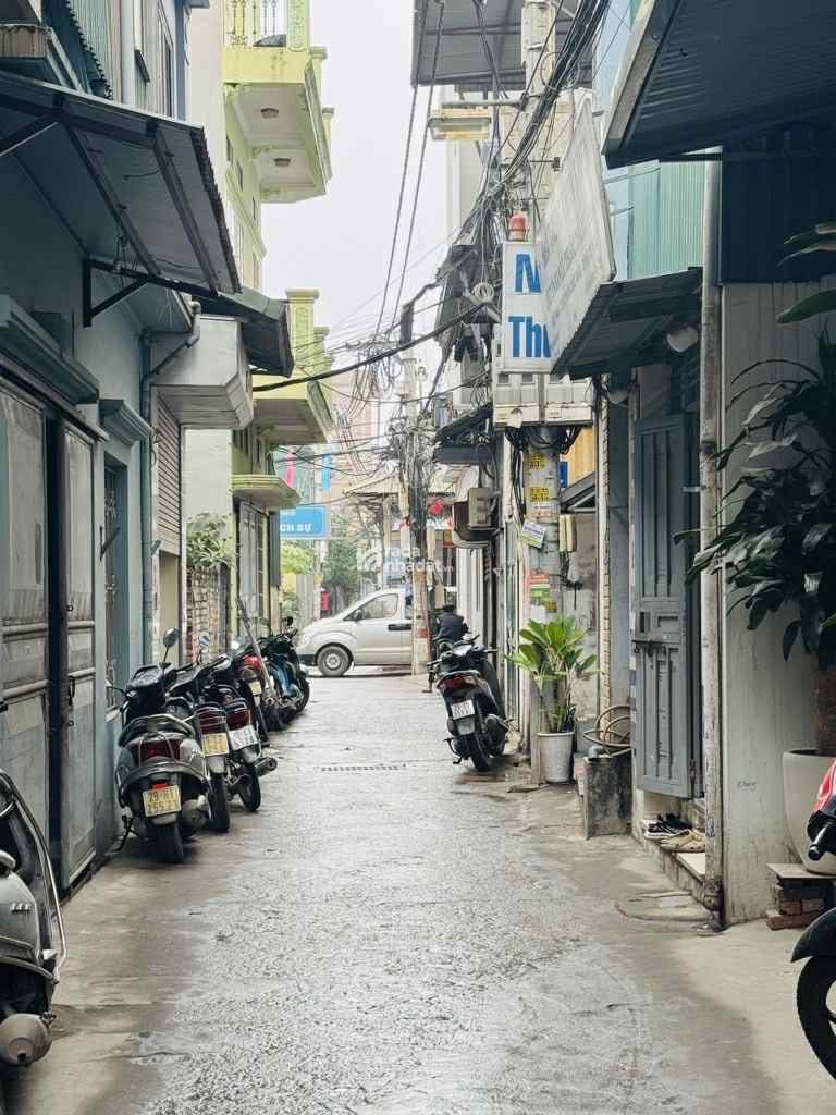 Cần bán gấp nhà đẹp Hoàng Mai - hàng xóm Gamuda 