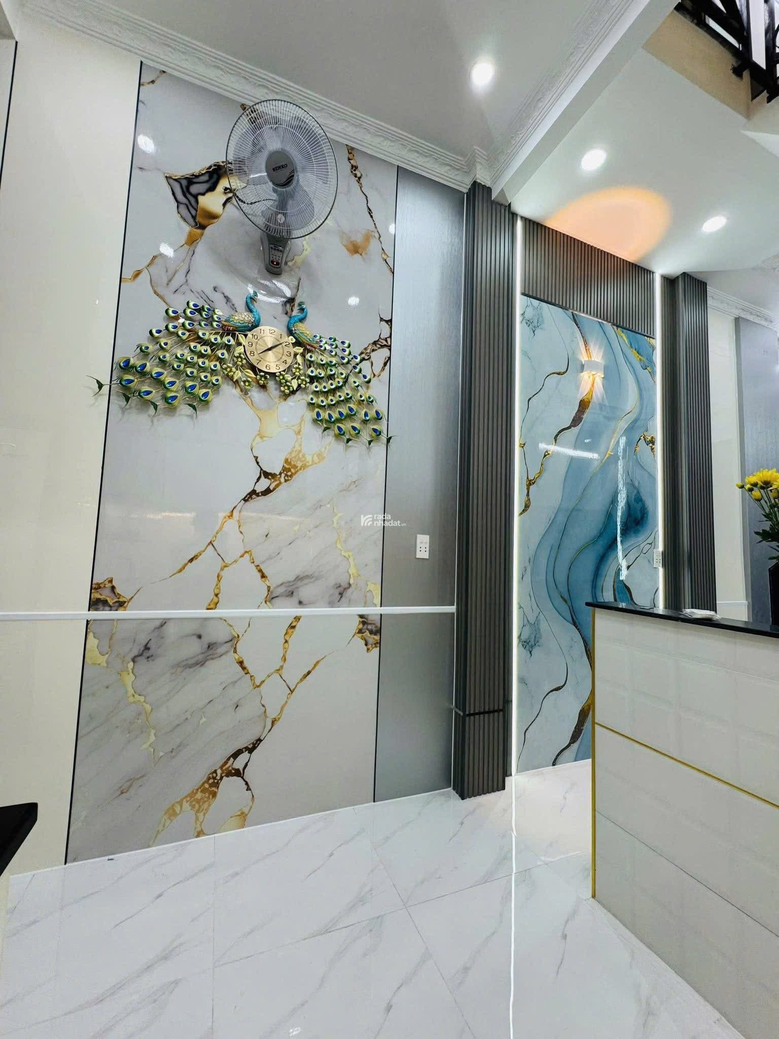 Bán nhà đẹp 3 mặt tiền hẻm xe hơi ngay đường Trần Cao Vân phường 14 Phú Nhuận 50m2