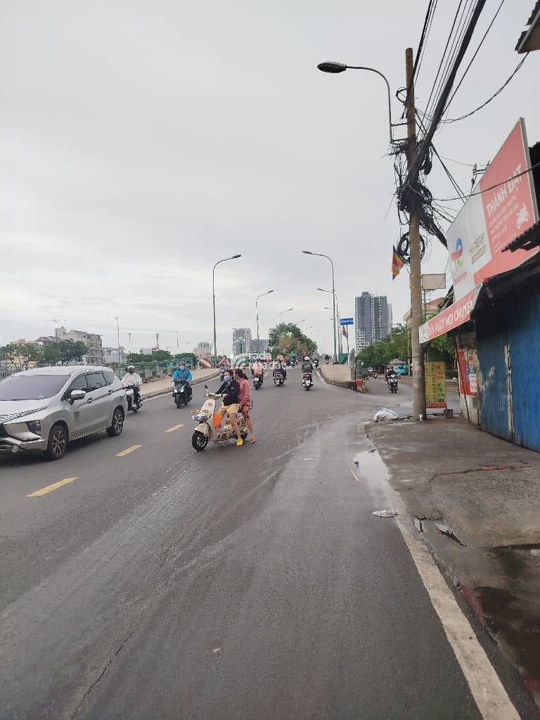 BÁN NHÀ BÌNH ĐÔNG QUẬN 8 35M2 2.X TỶ SHR SÁT MẶT TIỀN 