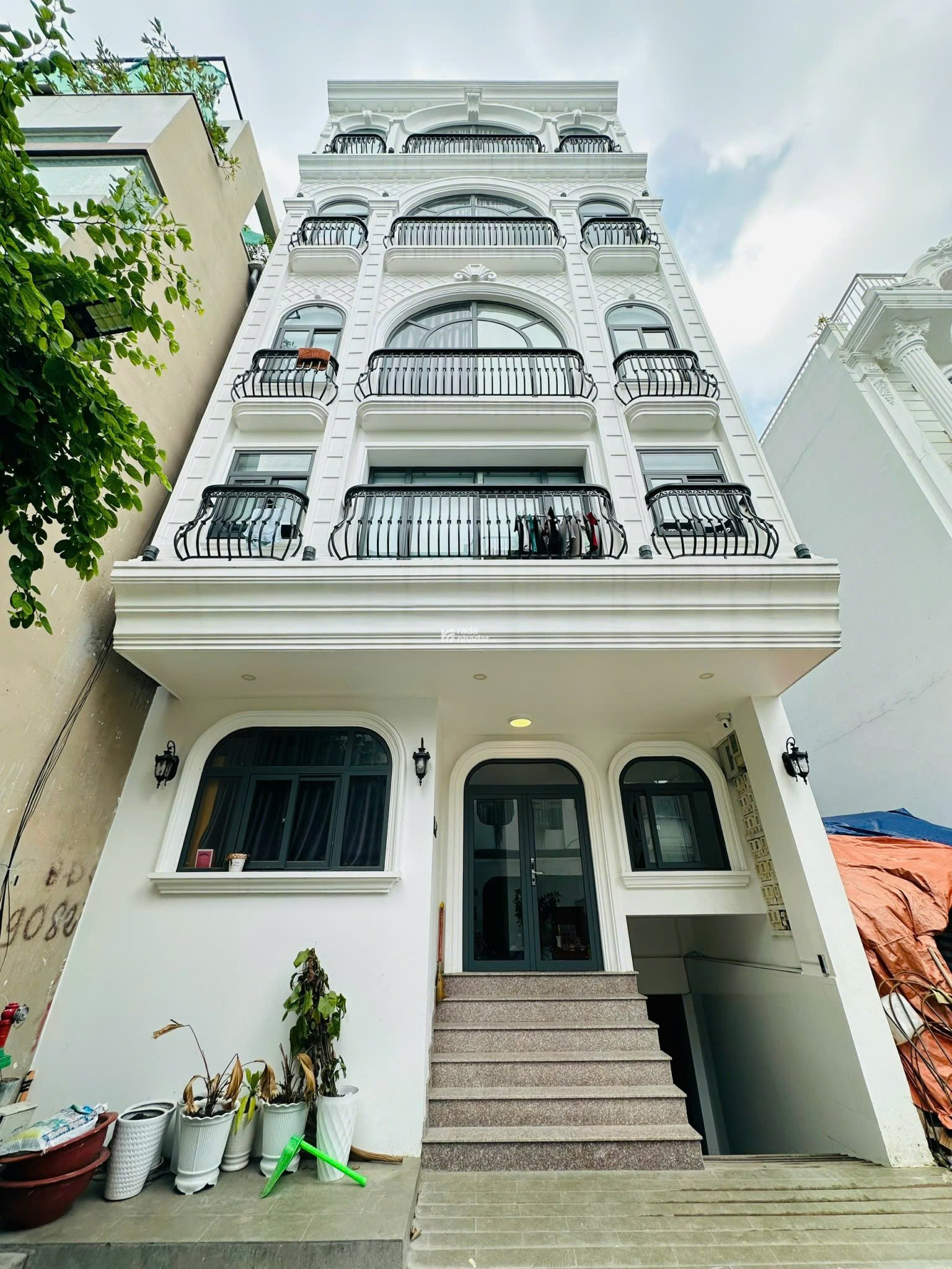 Bán nhà 92 Nguyễn Biểu, Phường 1, Quận 5 giá 60 tỷ 