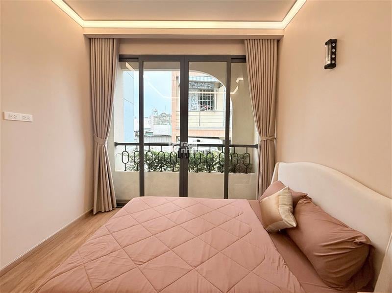 NGAY BỜ KÈ HOÀNG SA - HẺM THÔNG PHAN ĐÌNH PHÙNG - GIÁP QUẬN 1 - TOÀ CHDV -  DÒNG TIỀN 50 TRIỆU/TH