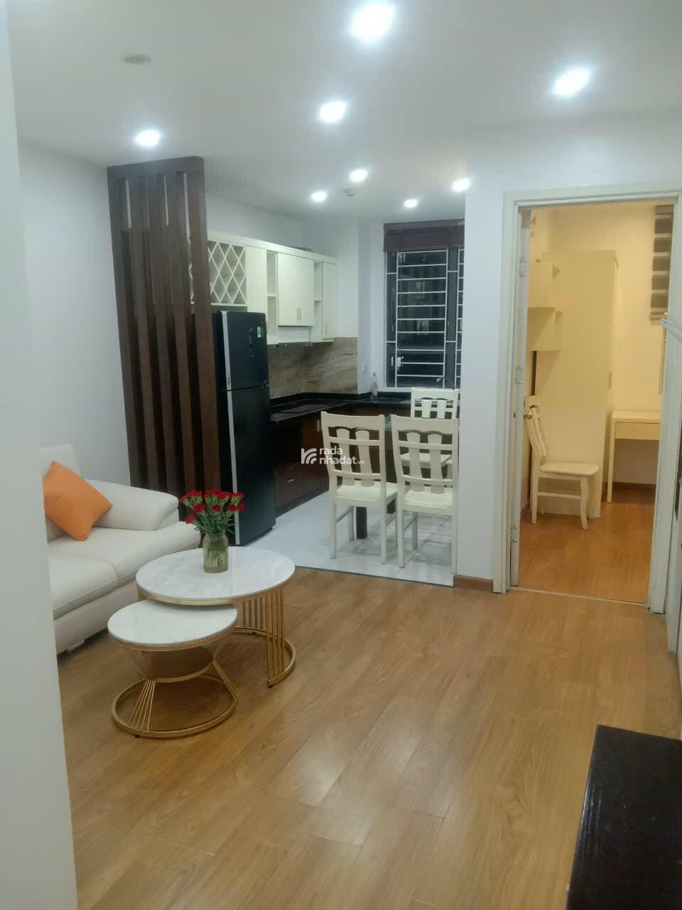 Chính chủ cần bán 2 ngủ View Hồ , DT 62m2 , Đồ đầy đủ , Tầng Trung , Giá bán Hợp Lý
