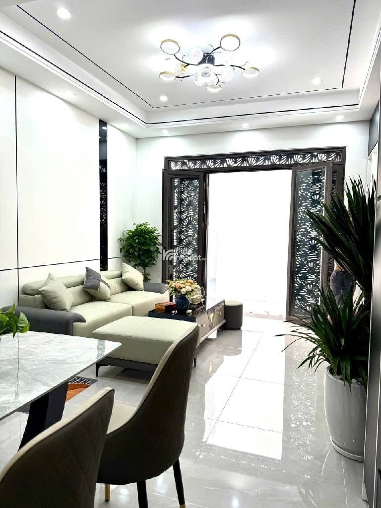 BÁN NHÀ NGỌC THUỴ LONG BIÊN - FULL NỘI THẤT XỊN 