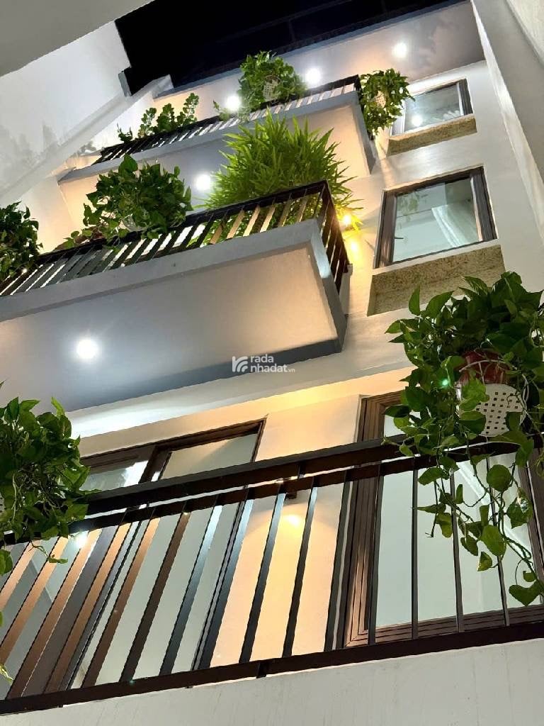 BÁN NHÀ NGỌC THUỴ LONG BIÊN - FULL NỘI THẤT XỊN 