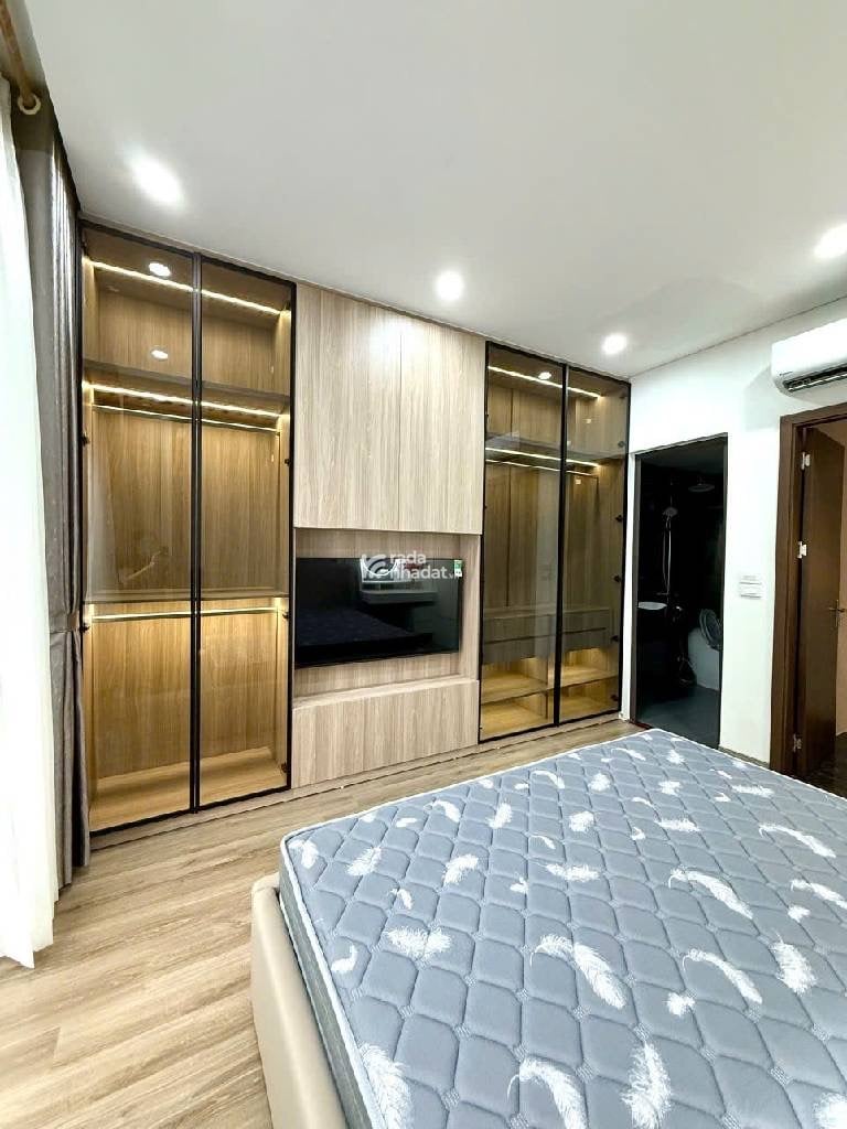 BÁN NHÀ NGỌC THUỴ LONG BIÊN - FULL NỘI THẤT XỊN 