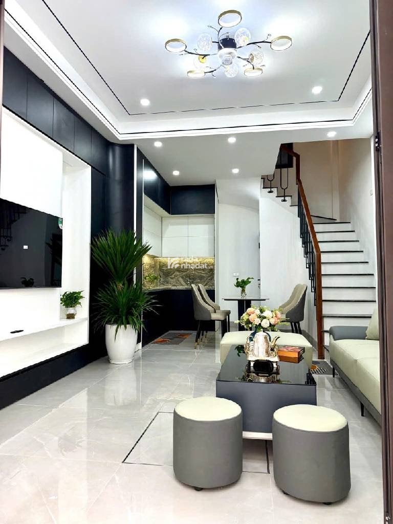 BÁN NHÀ NGỌC THUỴ LONG BIÊN - FULL NỘI THẤT XỊN 