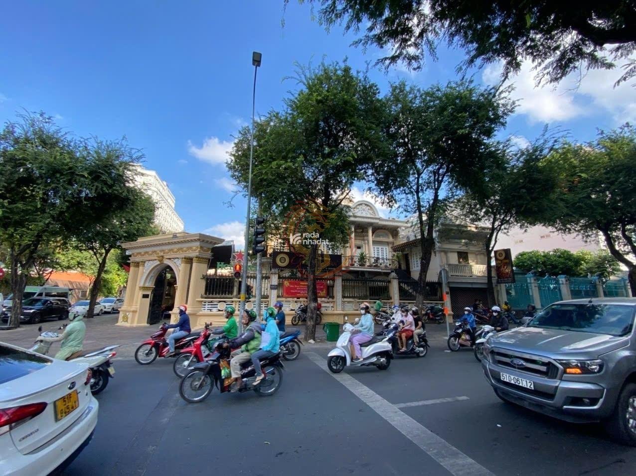 TN  10năm! Bán ĐẤT VÀNG Đ. Võ Văn Tần, Q. 3  25x25m  3 tầng