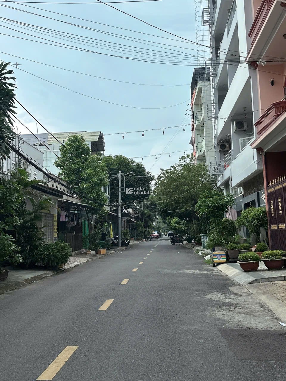 Nhà hiện đại 5 tầng hẻm 36 Lê Thị Hồng ngang 5m 100m2 tặng thang máy vào ở ngay chỉ 19 tỷ