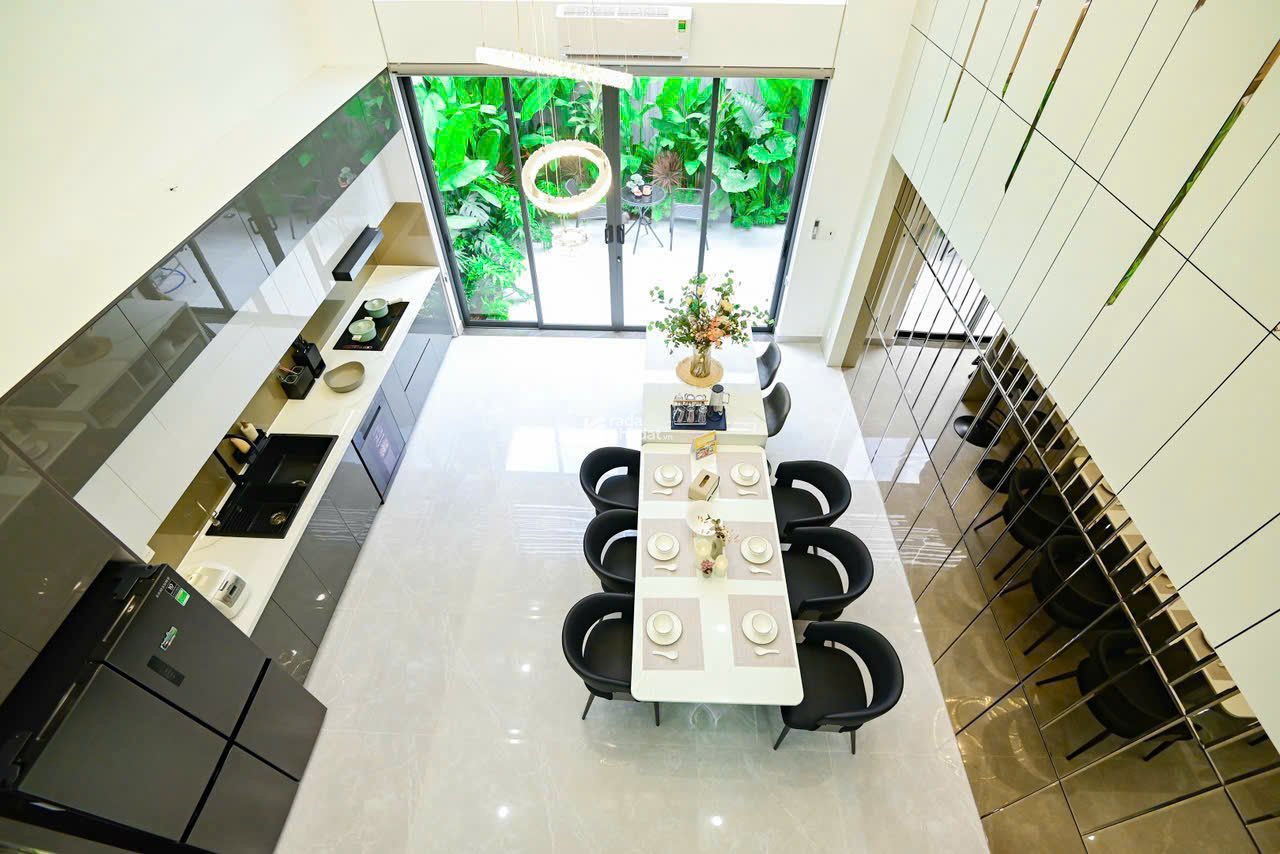 Nhà hiện đại 5 tầng hẻm 36 Lê Thị Hồng ngang 5m 100m2 tặng thang máy vào ở ngay chỉ 19 tỷ