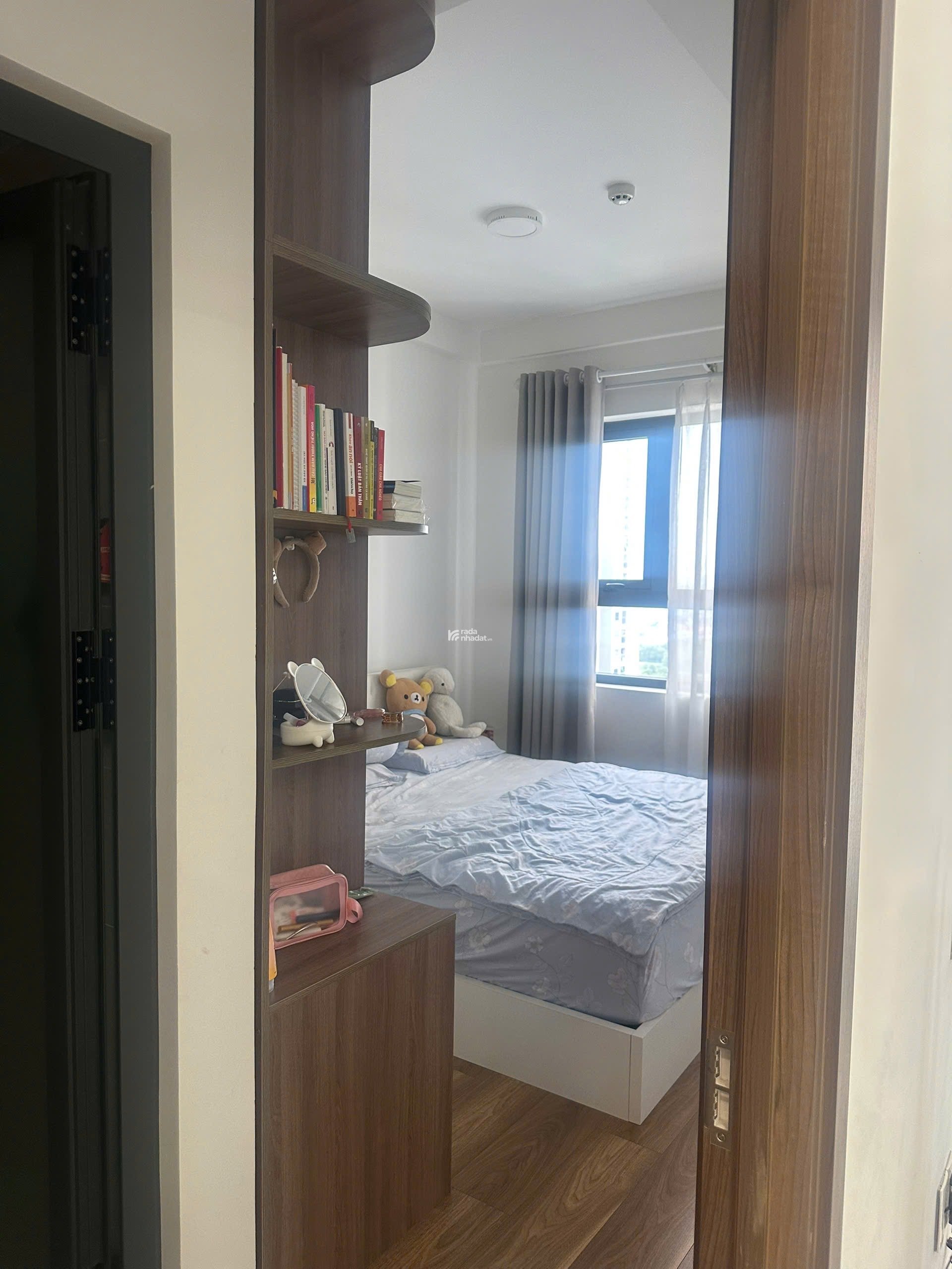 2PN2WC- 67m2 - Bán 3.75 tỷ - Đủ nội thất - Tầng 22 - Q7 Riverside