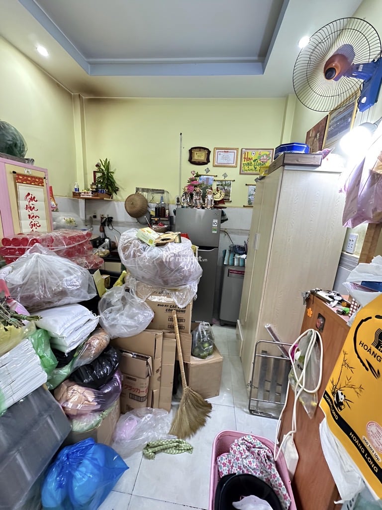 NGAY AEON MALL. HXH TRẦN VĂN ƠN, TÂN PHÚ, CHUẨN 18M2 HIẾM CÓ. GIẢM 450TR CHỈ CÒN 2.5T TL TỐT