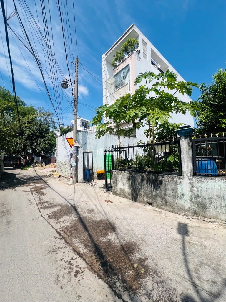 BÁN GẤP NHÀ XƯỞNG 264M2 - NGAY ĐẶNG THÚC VỊNH - HÓC MÔN- GIÁ CHỈ 24.6 TRIỆU/M2