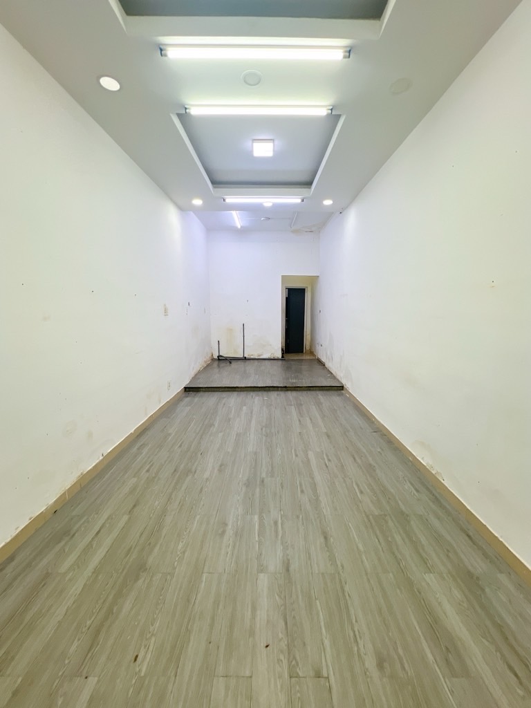 HÀNG HIẾM TÂN BÌNH - HẺM NHỰA 6M THÔNG NGUYỄN TRỌNG TUYỂN - CÁCH 10M RA MẶT TIỀN - NGAY CV HOÀNG VĂ