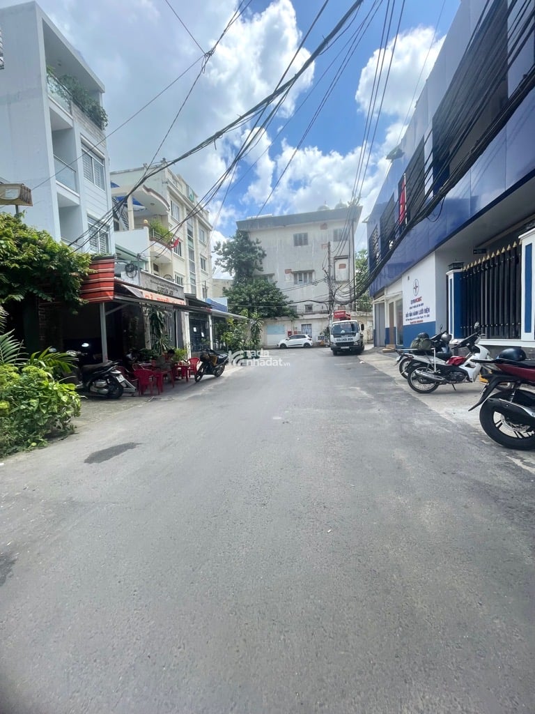 HẺM XE HƠI - GIÁP QUẬN 1 - HẺM BÀN CỜ CHẠY XE HƠI VÒNG QUANH THÔNG VẠN KIẾP - GIÁ TỐT 