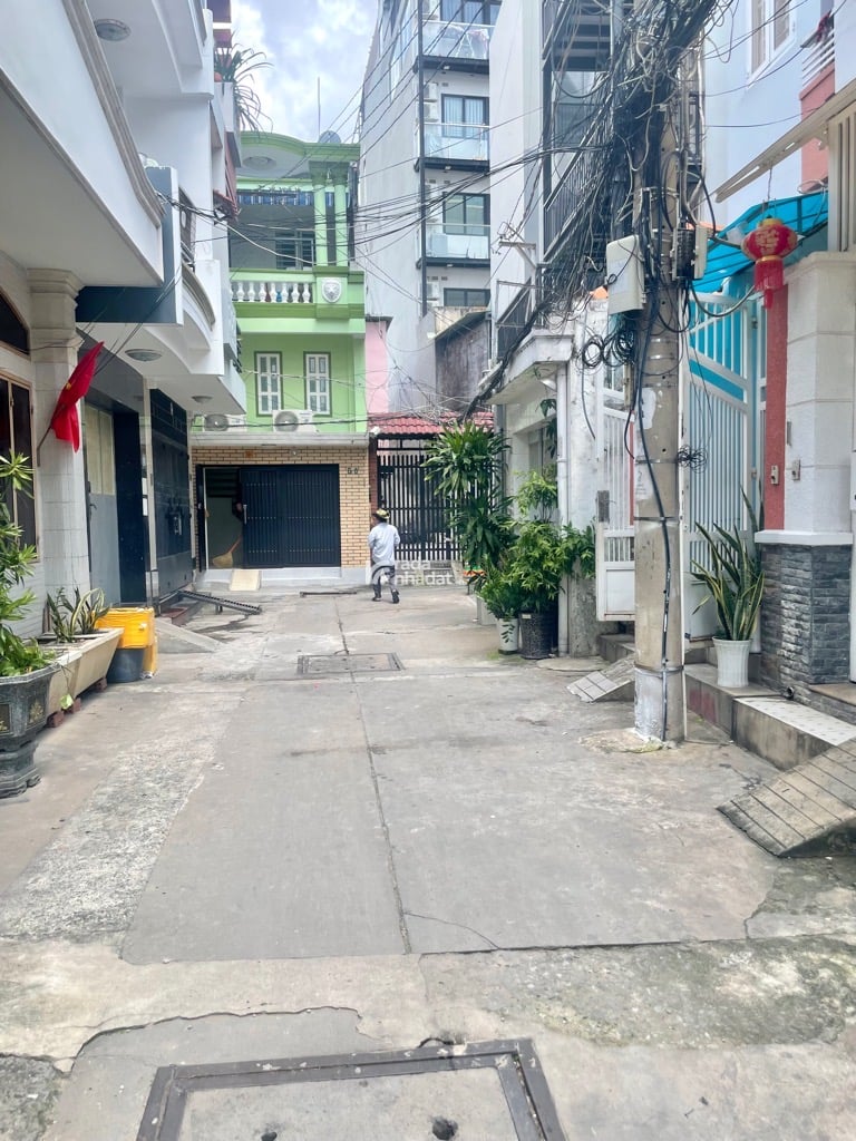 HẺM XE HƠI - GIÁP QUẬN 1 - HẺM BÀN CỜ CHẠY XE HƠI VÒNG QUANH THÔNG VẠN KIẾP - GIÁ TỐT 