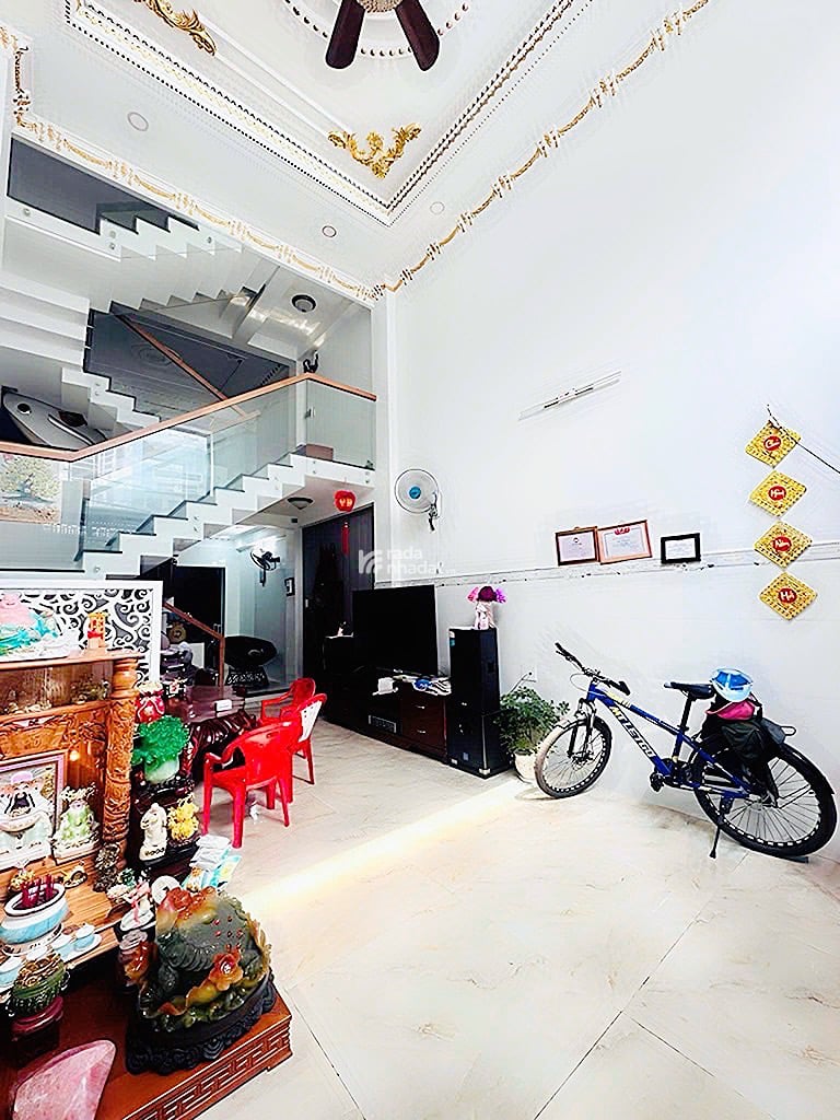 Bán nhà đường số 9 bình hưng hoà