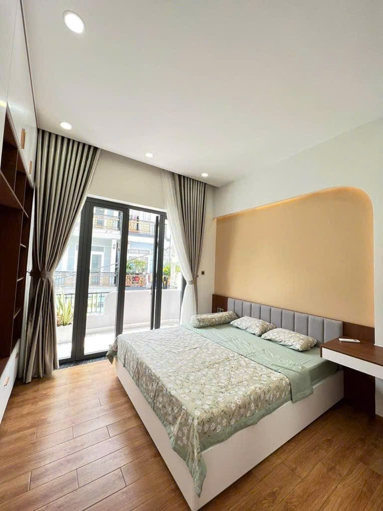 BÁN NHÀ 3 TẦNG GẦN BV VIỆT THẮNG NGANG 5M- 92m2 -GIÁ 6,5 TỶ TL