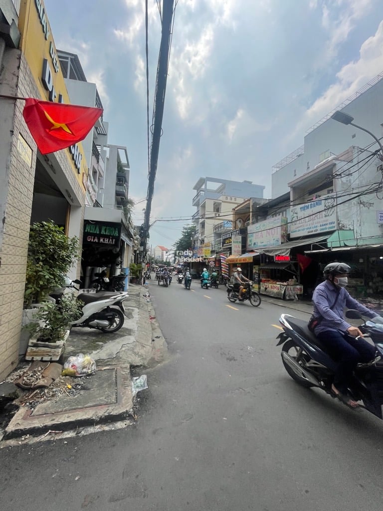 THÍCH HỢP ĐẦU TƯ XÂY MỚI - 4x24 - HẺM XE TẢI - NGAY TRỊNH ĐÌNH TRỌNG - GIÁP QUẬN 11