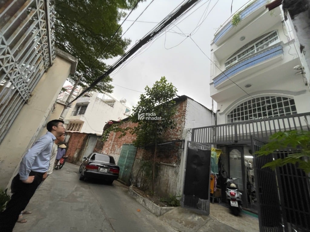 Nhà đang cho thuê 8tr/tthánghàn hải nguyên mình phụng quận 11 