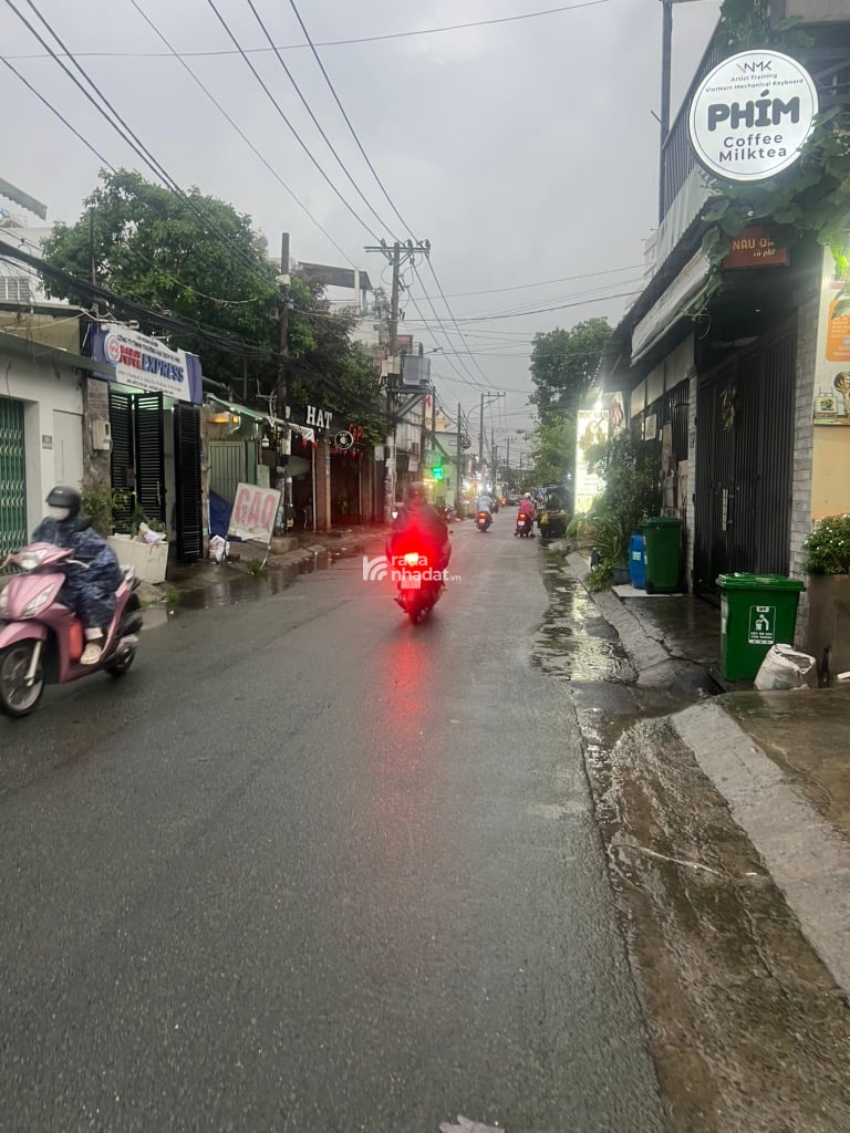 MẶT TIỀN KINH DOANH ĐA NGÀNH, GẦN CC LAVITA, DÒNG TIỀN ỔN ĐỊNH, 4,3X18 CHỈ 9,3 TỶ