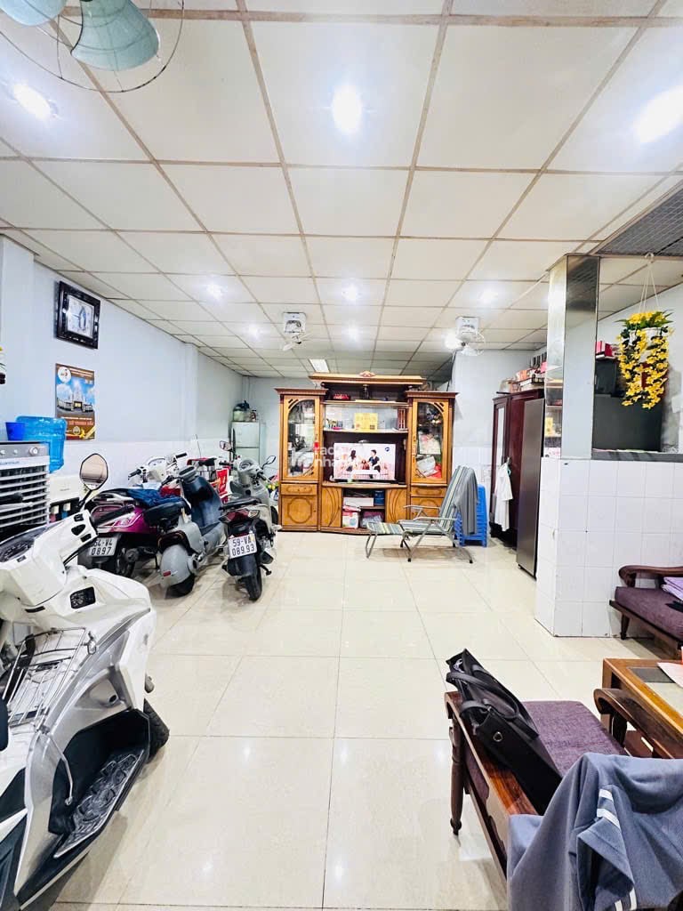 Nhà Phố 3 Tầng Mặt Tiền 5,2 m Ngay Thống Nhất P 15 Quận Gò Vấp