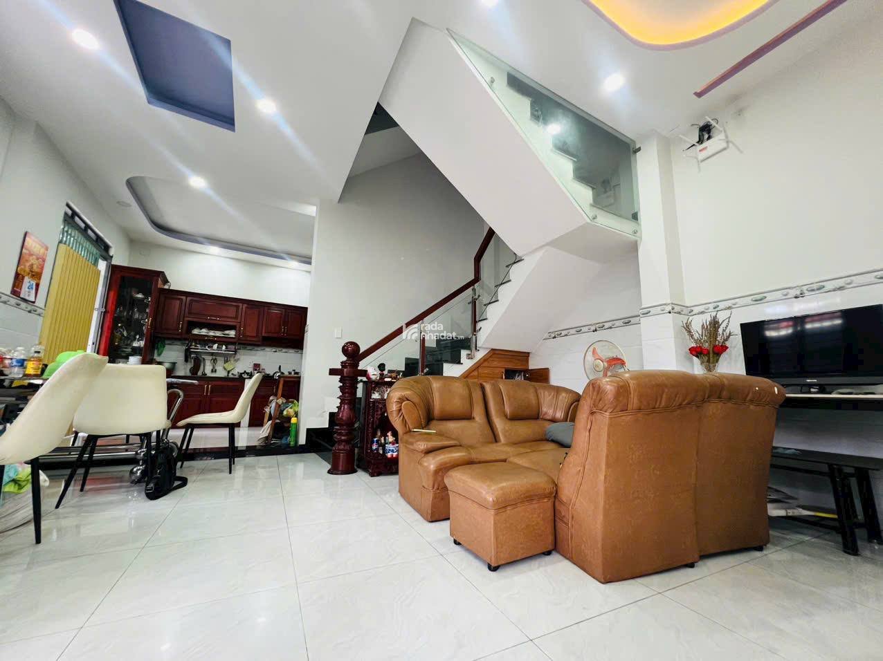 [BÌNH TÂN] LÔ GÓC HẺM XE TẢI MÃ LÒ NHÀ MỚI Ở NGAY 4 TẦNG - 91M2 NGANG HƠN 13M - 8.5 TỶ