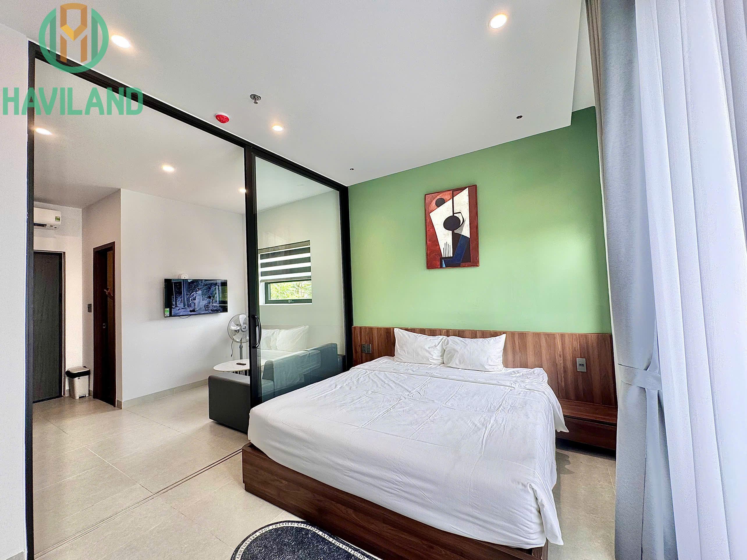 BEACH SIDE STUDIO  NGUYỄN SÁNG SƠN TRÀ