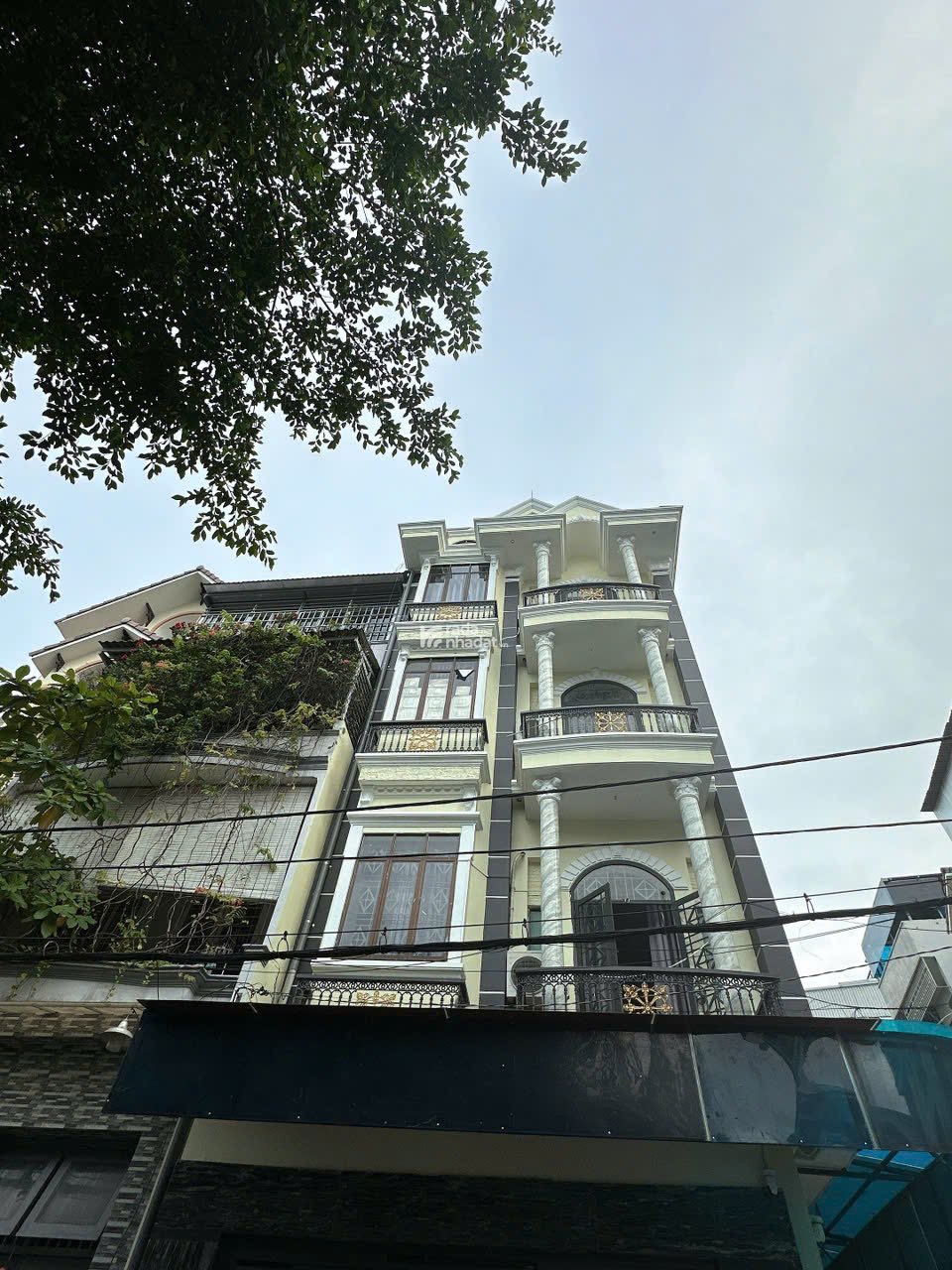 CHDV view GÓC 5 lầu ngang 5m 85m2 15PNMB HXH Phạm Huy Thông DT 90tr kế chợ CC 22 tỷ 