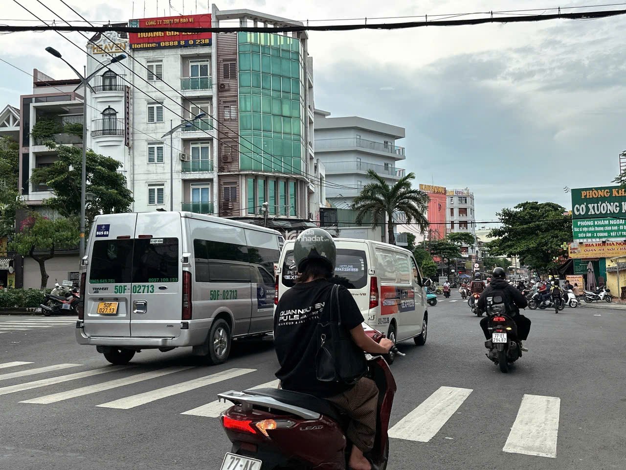 CHDV view GÓC 5 lầu ngang 5m 85m2 15PNMB HXH Phạm Huy Thông DT 90tr kế chợ CC 22 tỷ 