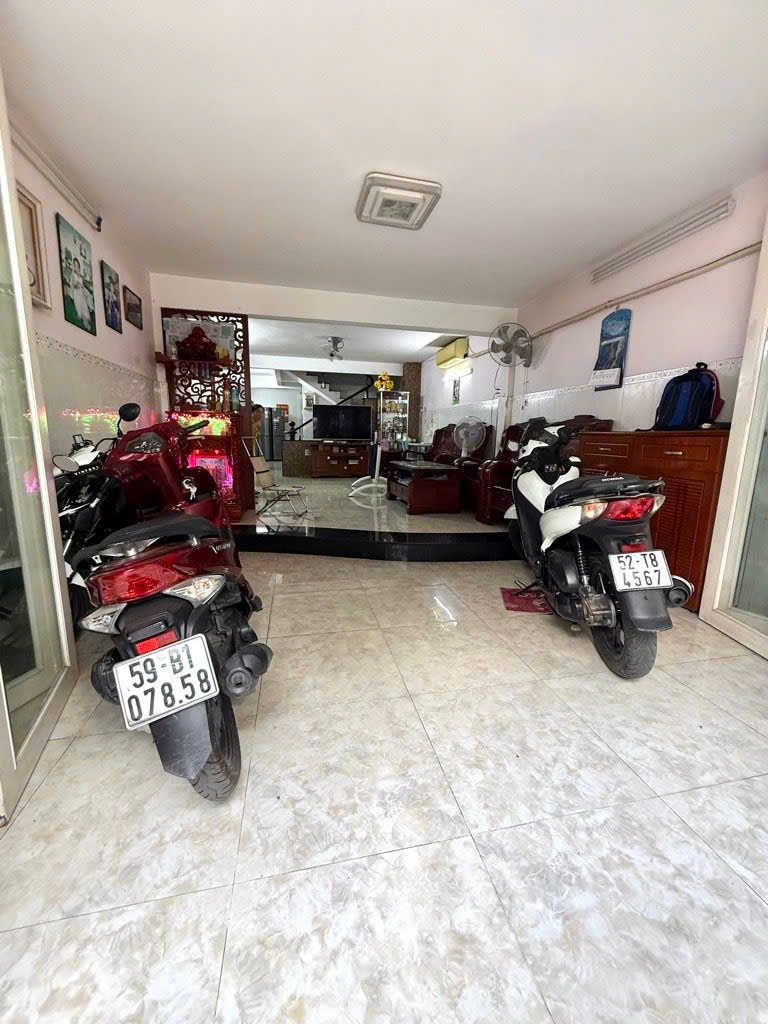 BÁN NHÀ HXH BÀ HOM,QUẬN 6 (4,5m x 15m x 3 TẦNG) 6,8 TỶ TL