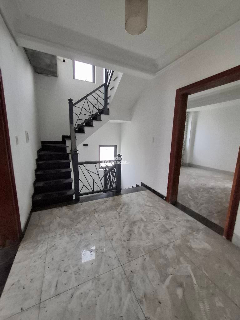 BÁN NHÀ ĐẸP KHU TÊN LỬA, NGANG KHỦNG 5,5M, ĐƯỜNG 6M, NHỈNH 6 TỶ! tandatnhapho 