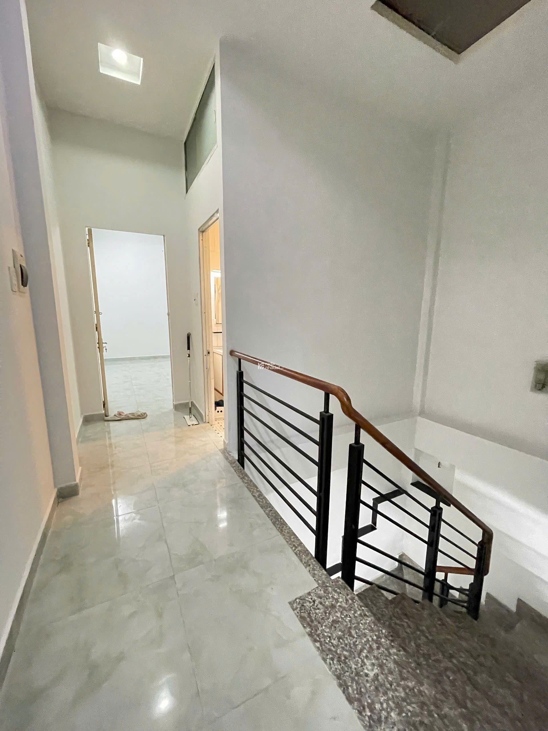 NHÀ HẺM 6M THOẠI NGỌC HẦU TÂN PHÚ  61M2 2 TẦNG  CHỈ  6XTY 