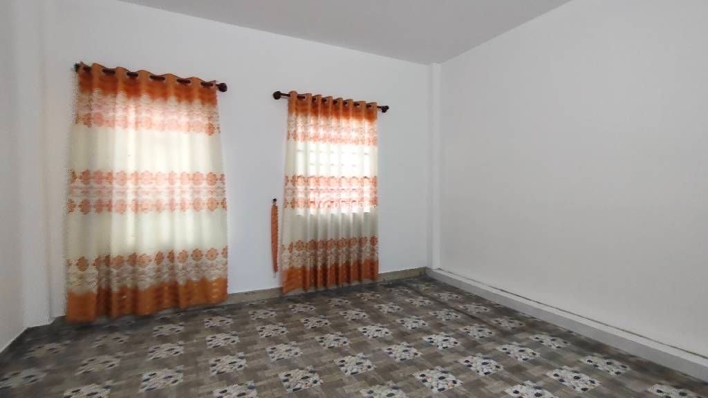 -Mô tả:,-Vị trí :   Nhà mặt tiền đường 6m xe ôtô tránh nhau,  -Kết cấu: Nhà 4 tầng mới xây 