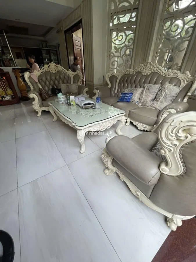 Biệt thự Nguyễn Sơn sang trọng, 126m2, 6PN, full nội thất cao cấp