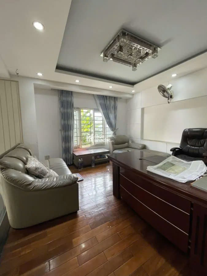 Biệt thự Nguyễn Sơn sang trọng, 126m2, 6PN, full nội thất cao cấp