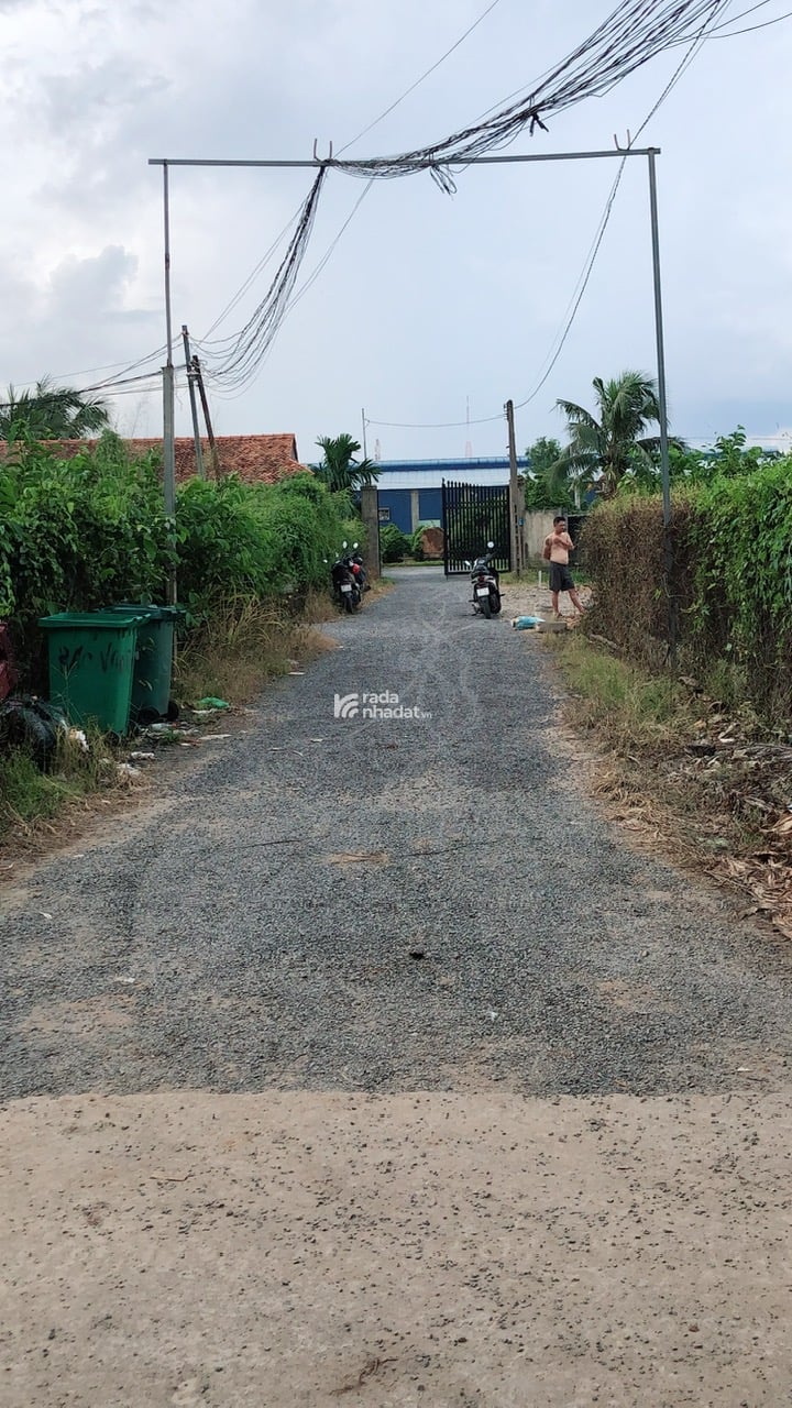 Chủ cần bán lô Hưng định,Thuận An,DB dt 664.5m2 , 76.1m2 thổ cư .Ai có nhu cầu lh:0933077723 (Long)