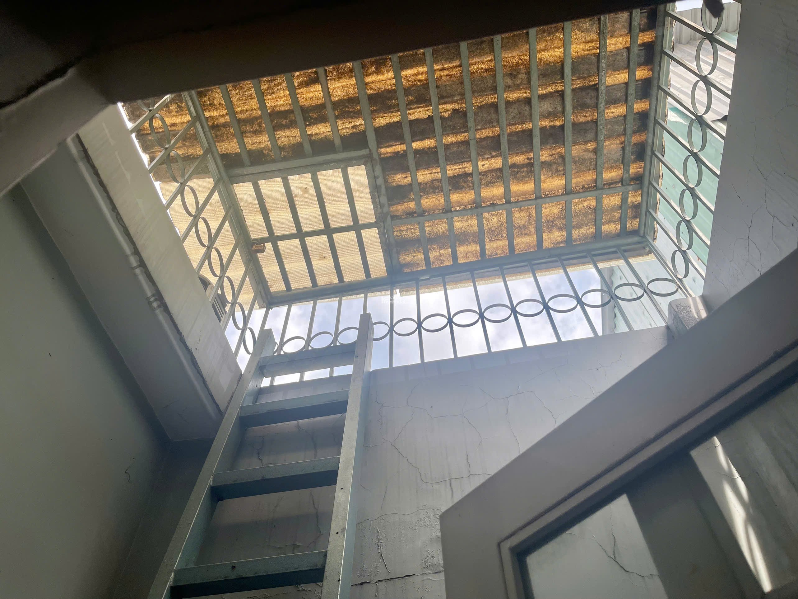  BÁN NHÀ ĐẸP 120m2, 3 P.ngủ, Hẻm 85 ĐƯỜNG SỐ 9, PHƯỜNG BÌNH HƯNG HÒA