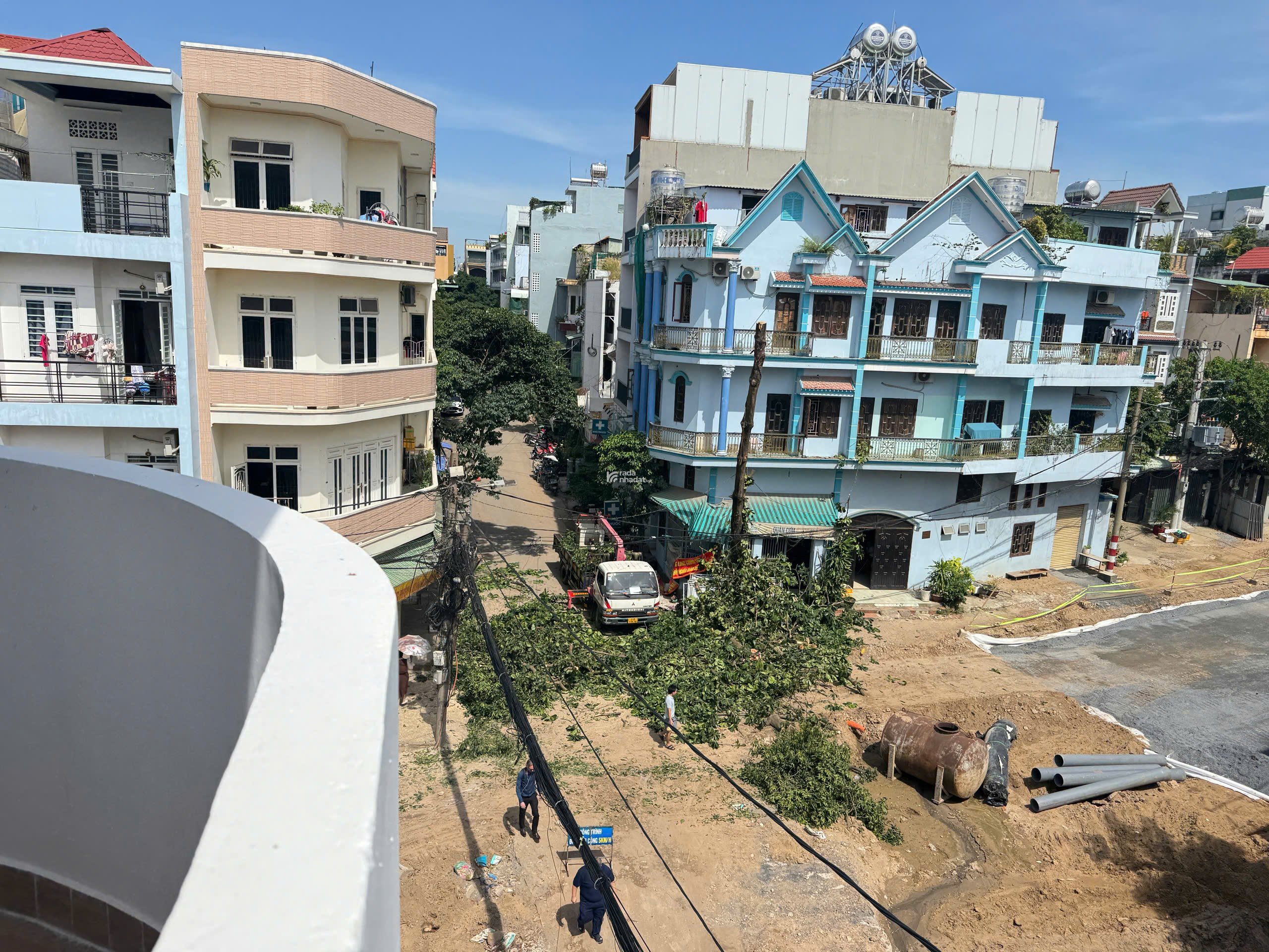 căn góc ngay ngã 5 thông thoáng