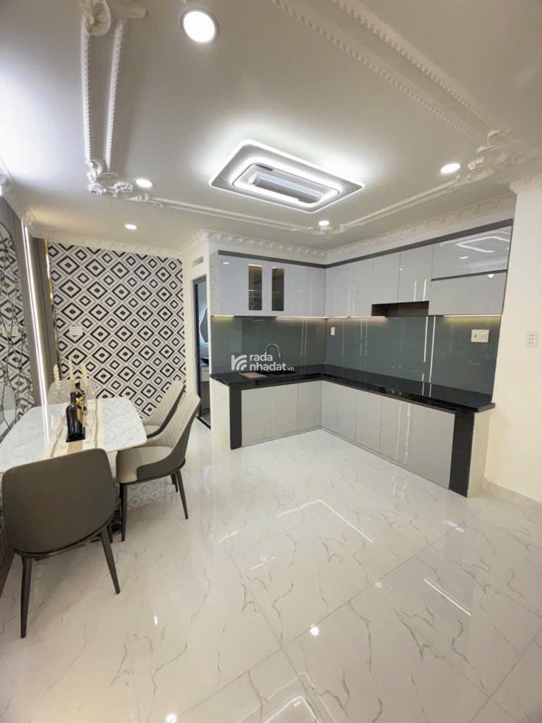 Huỳnh Tấn Phát; 4x12m; nhà đẹp 2 tầng tìm chủ mới; KDC hiện hữu; vào ở ngay