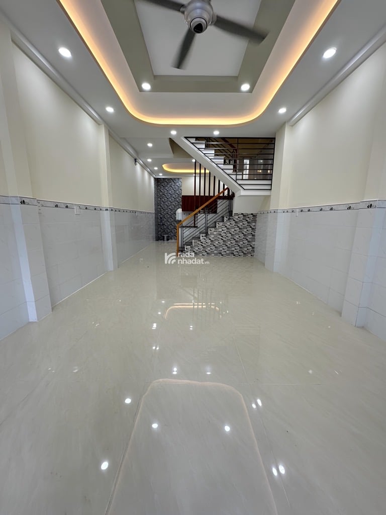 ĐƯỜNG XE HƠI 6M THÔNG - KINH DOANH ĐỈNH - NHÀ 2 TẦNG BTCT KIÊN CỐ- SÁT NGUYỄN SƠN 