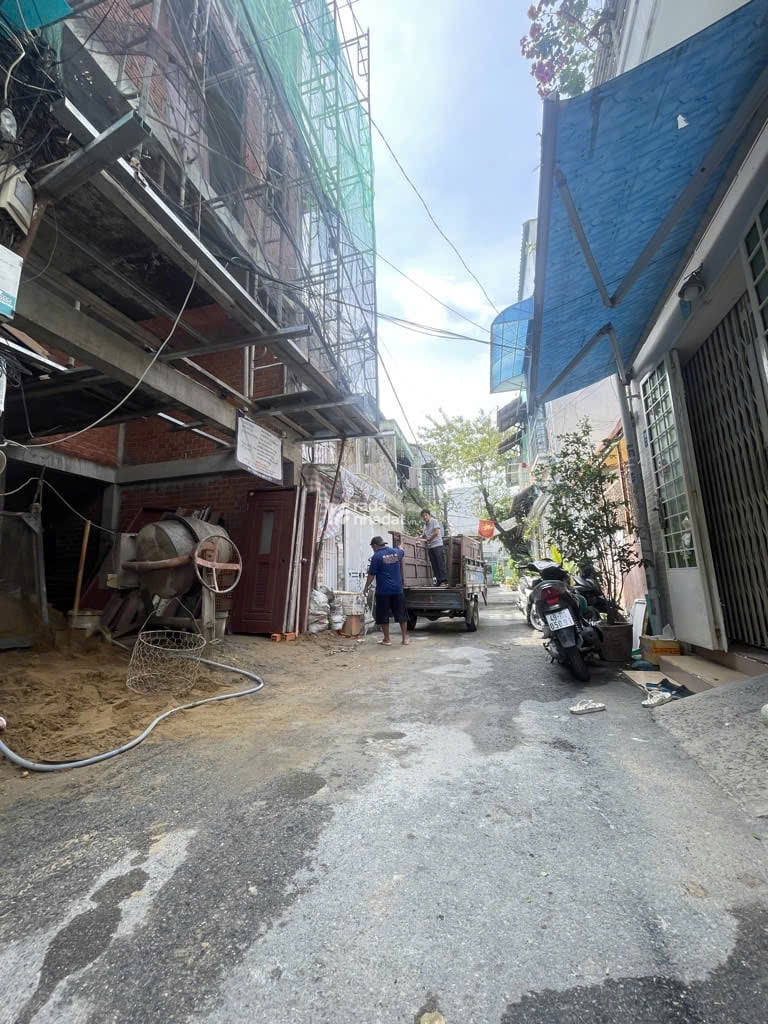 Nhà nát  Ngay Đại Học Văn Lang  Dương Quảng Hàm  Gò Vấp  hẻm xe hơi  4x14m  Giá 6.2 tỷ