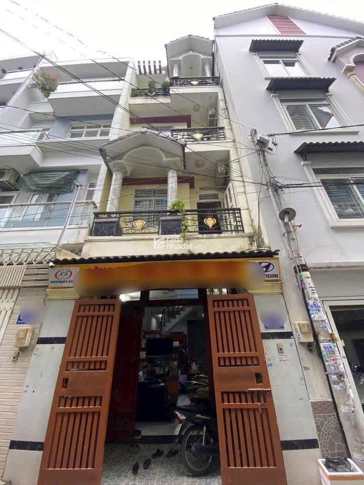 Nhà 3 lầu DT 70m2, giá 4 tỷ 250 Bạch Đằng, P2, Tân Bình cách sân bay 400m, hẻm xe tải 8m, sổ riêng