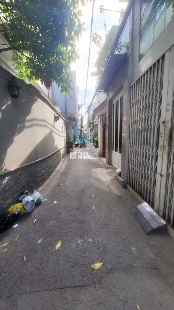 NHÀ 3 TẦNG - 47M2 (4.5*12) - 6PN KHÉP KÍN - HẺM 4M - GẦN MT LẠC LONG QUÂN - 7 TỶ 600 TL