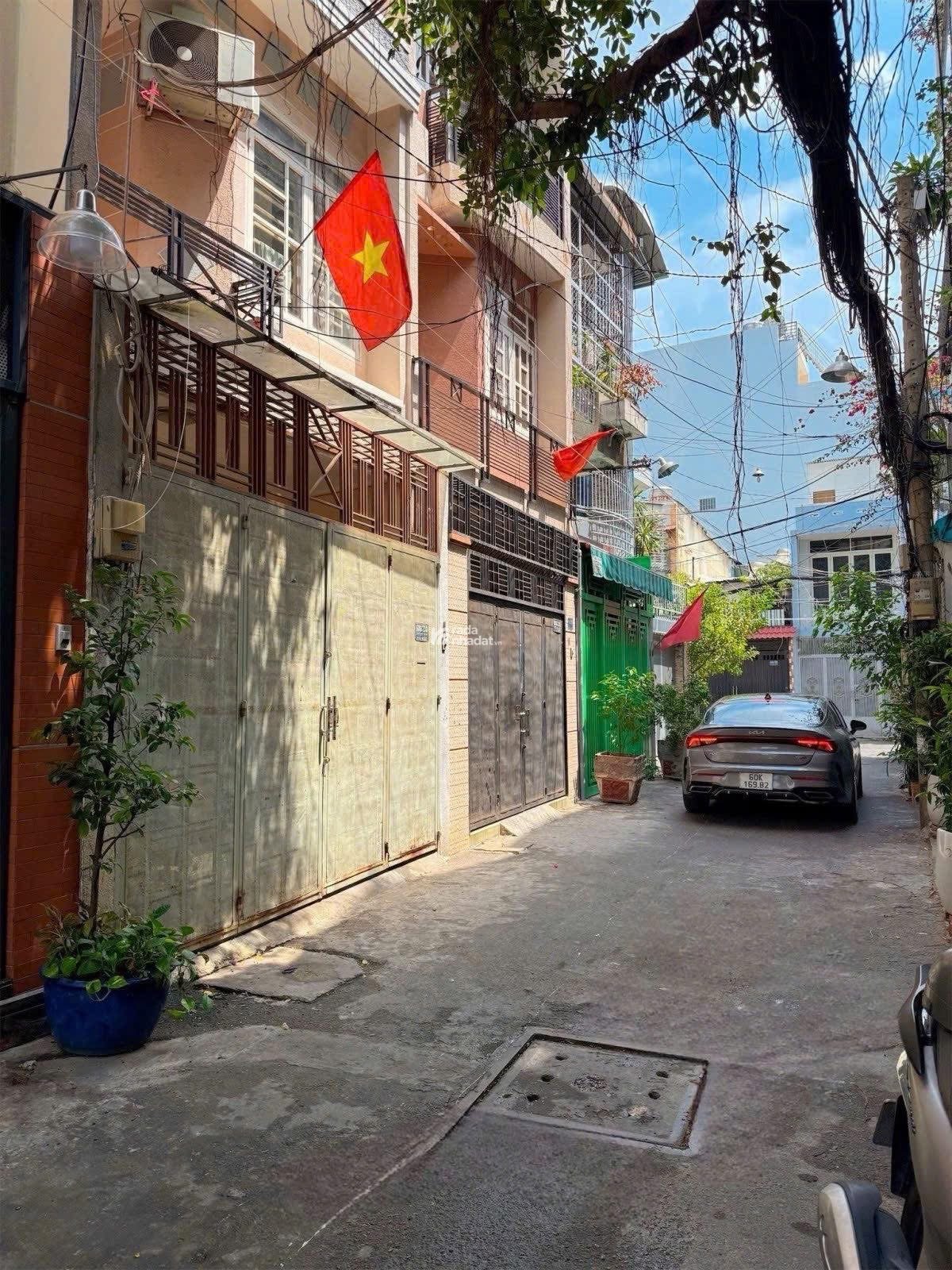 Cần tiền bán gấp hẻm xe oto Điện Biên Phủ, P25 Q. Bình Thạnh, SHR