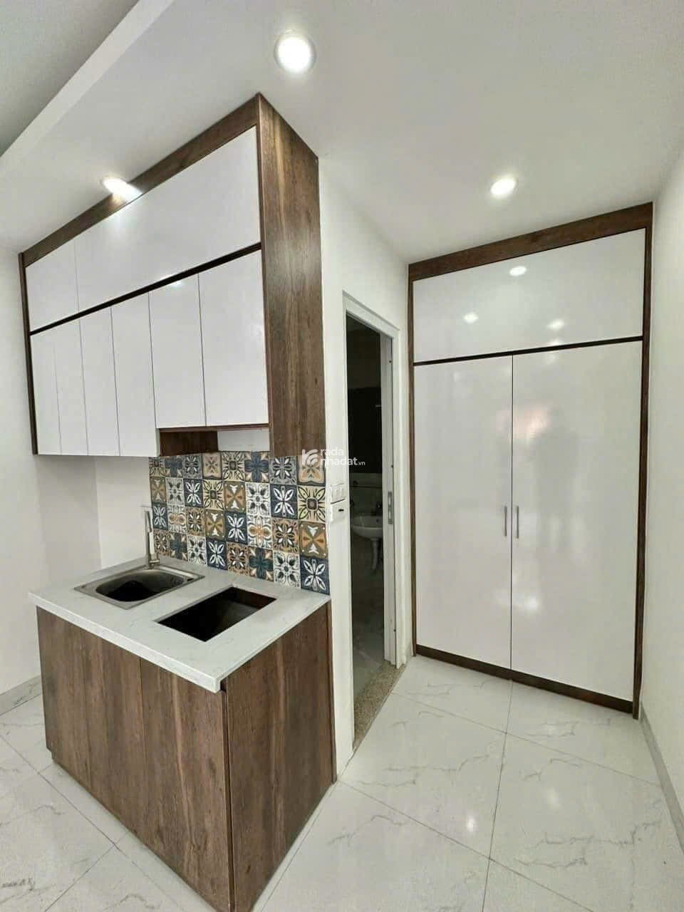 LÔ 3 GÓC -CCMN THANH XUÂN - FULL NỘI THẤT - NGÕ 3 GÁC ĐỖ CỬA-DÒNG TIỀN 800TR/NĂM GIÁ 13 TỶ